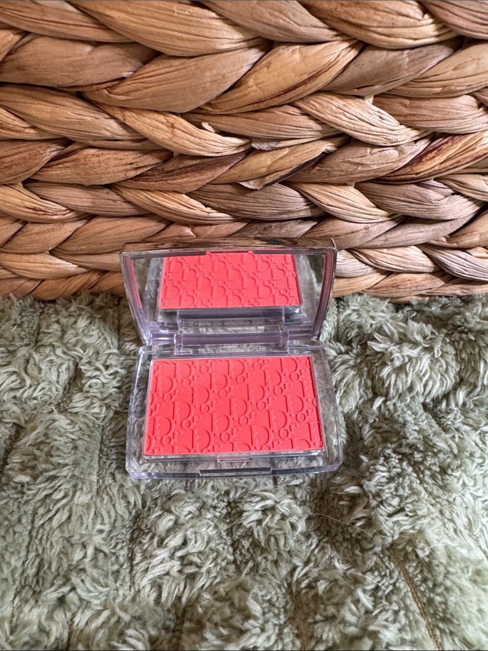 Accessory Subcategory Identification - Picture 3 of 4